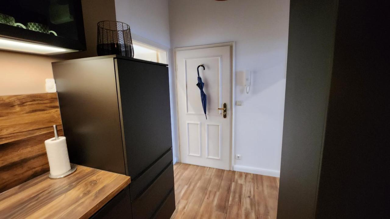 Das Ferienapartment Alexandrine direkt am Pfaffenteich, mitten im Herzen von Schwerin Schwerin  Exterior foto